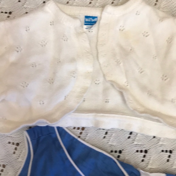 Baby dress with hat and sweater - Picture 6 of 7